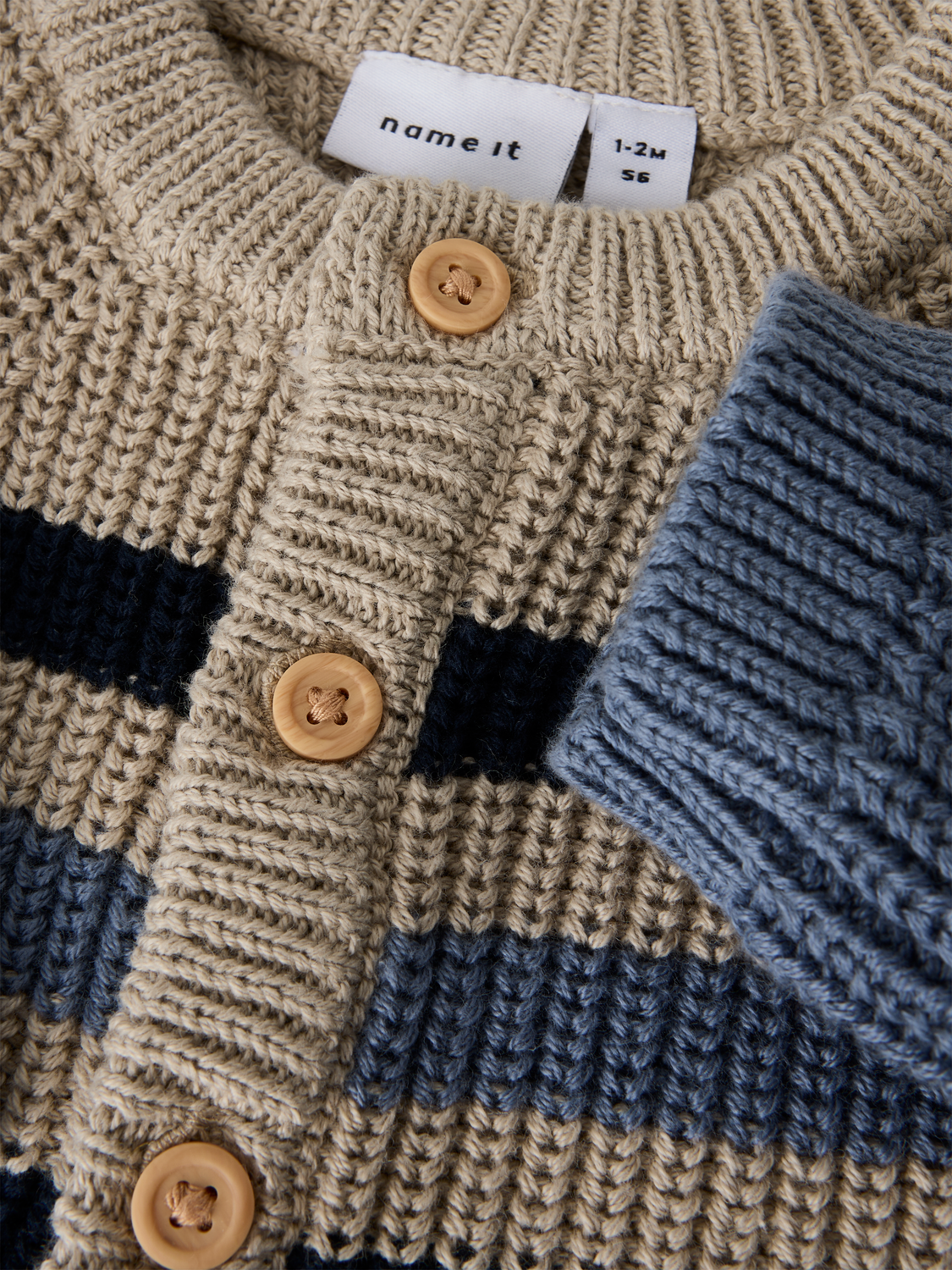 model_shot-front_full